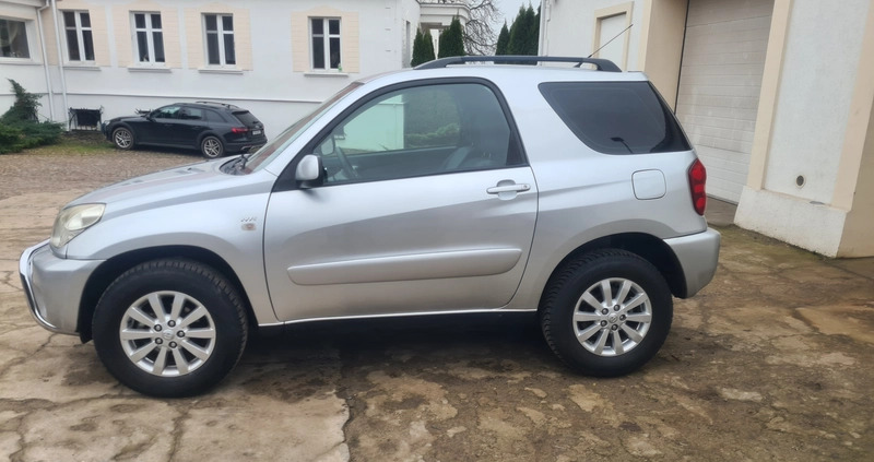 Toyota RAV4 cena 26900 przebieg: 219000, rok produkcji 2004 z Kłecko małe 191